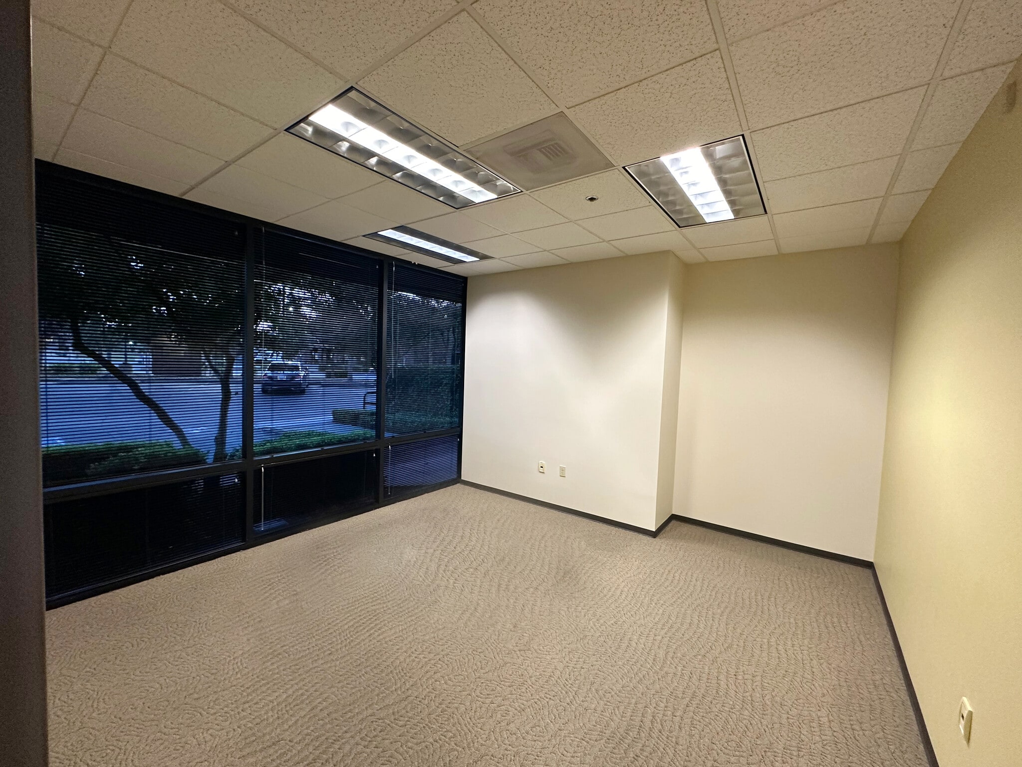 11231 Gold Express Dr, Gold River, CA for lease Interior Photo- Image 1 of 4