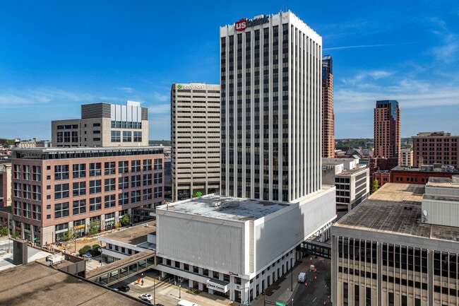 Plus de détails pour 101 5th St E, Saint Paul, MN - Bureau aux enchères