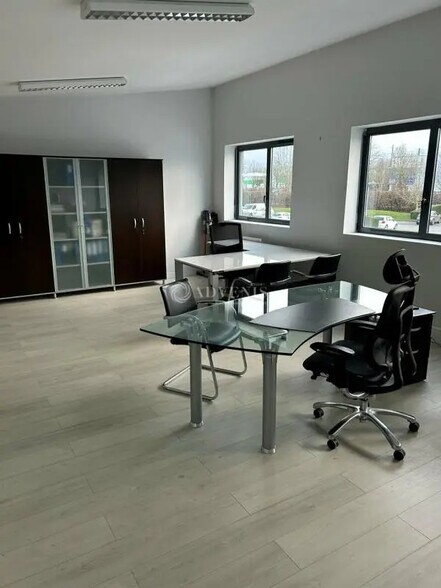 Office in Bois-d'Arcy for sale - Interior Photo - Image 2 of 13