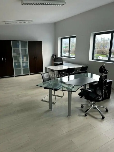 Bureau dans Bois-d'Arcy à vendre - Photo intérieure - Image 2 de 13