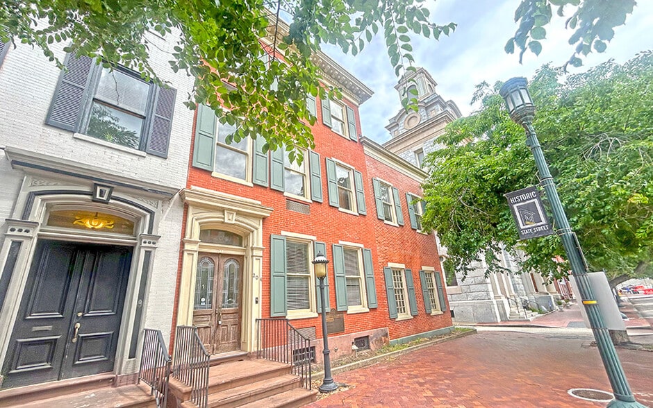 204 State St, Harrisburg, PA for sale - Building Photo - Image 2 of 17