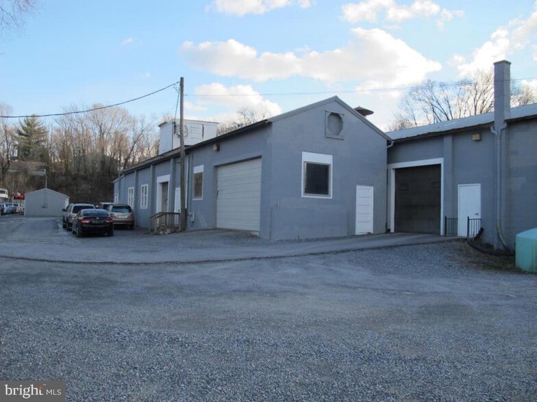 398 S Main St, Manheim, PA for sale - Building Photo - Image 2 of 2