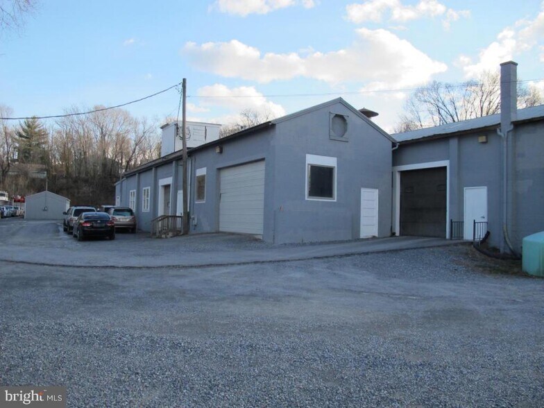 398 S Main St, Manheim, PA à vendre - Photo du bâtiment - Image 2 de 2