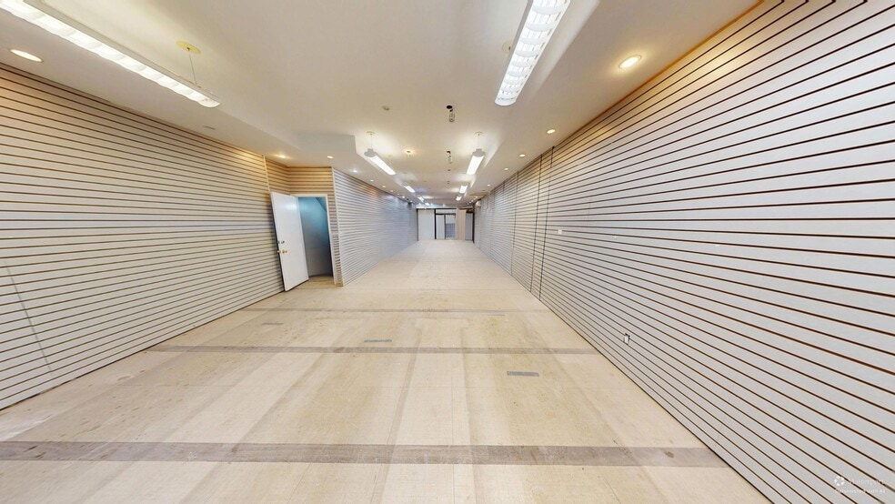 1318 Avenue M, Brooklyn, NY à louer - Photo du bâtiment - Image 3 de 5