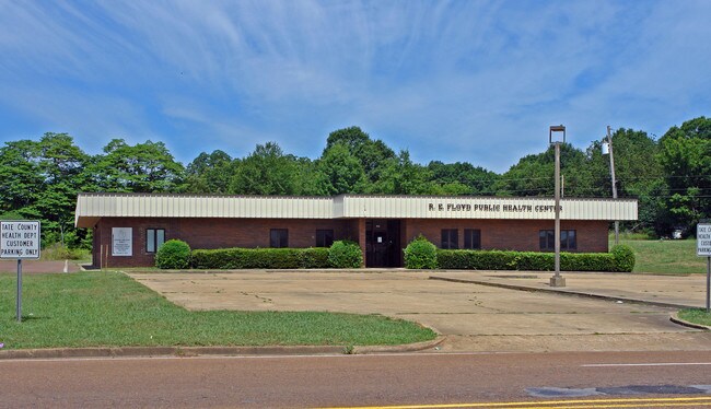 More details for 309 S Scott St, Senatobia, MS - Retail for Sale