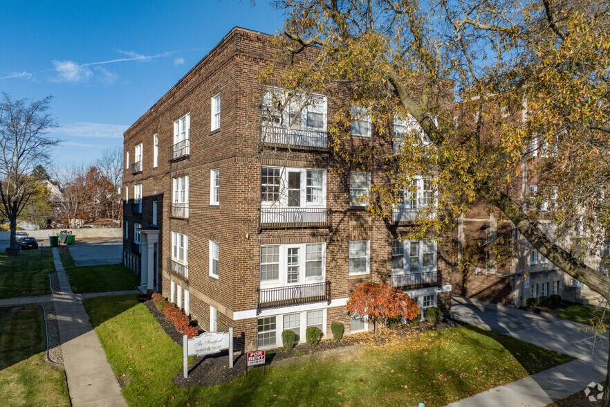2642 N Moreland Blvd, Shaker Heights, OH à vendre - Photo du bâtiment - Image 3 de 18