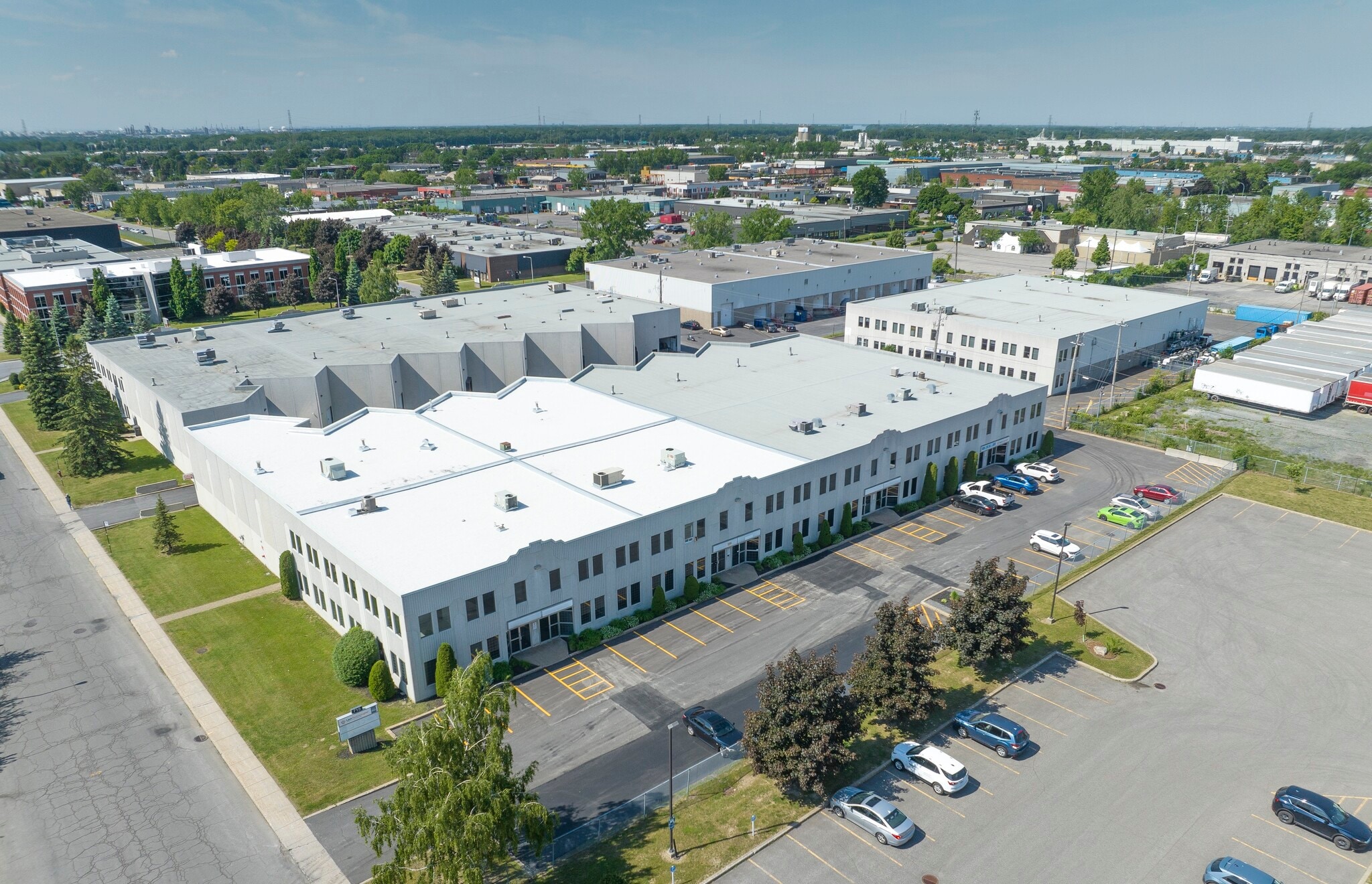 715 Rue Delage, Longueuil, QC for lease Building Photo- Image 1 of 8