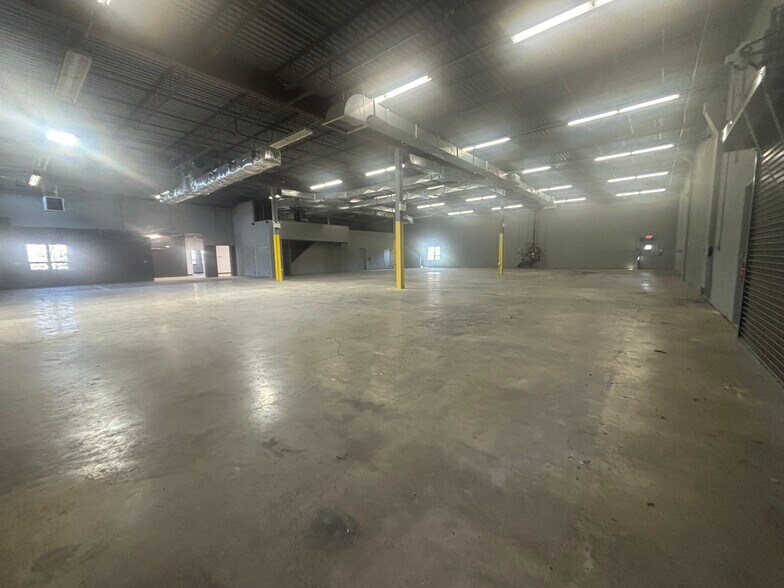 2262 N Penn Rd, Hatfield, PA à louer - Photo du bâtiment - Image 3 de 15