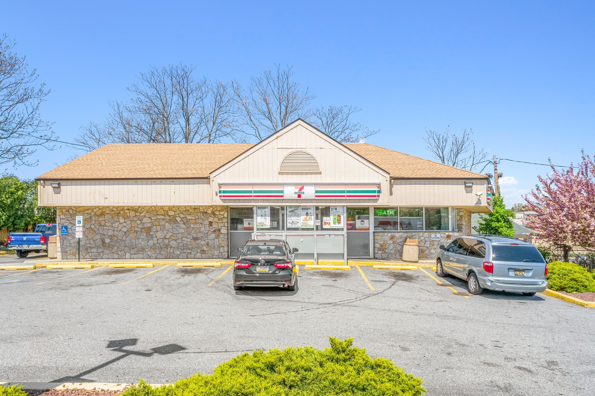 2701 Lancaster Ave, Wilmington, DE for lease Primary Photo- Image 1 of 11