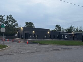 Plus de détails pour 750 Lee Rd, Greece, NY - Industriel à vendre