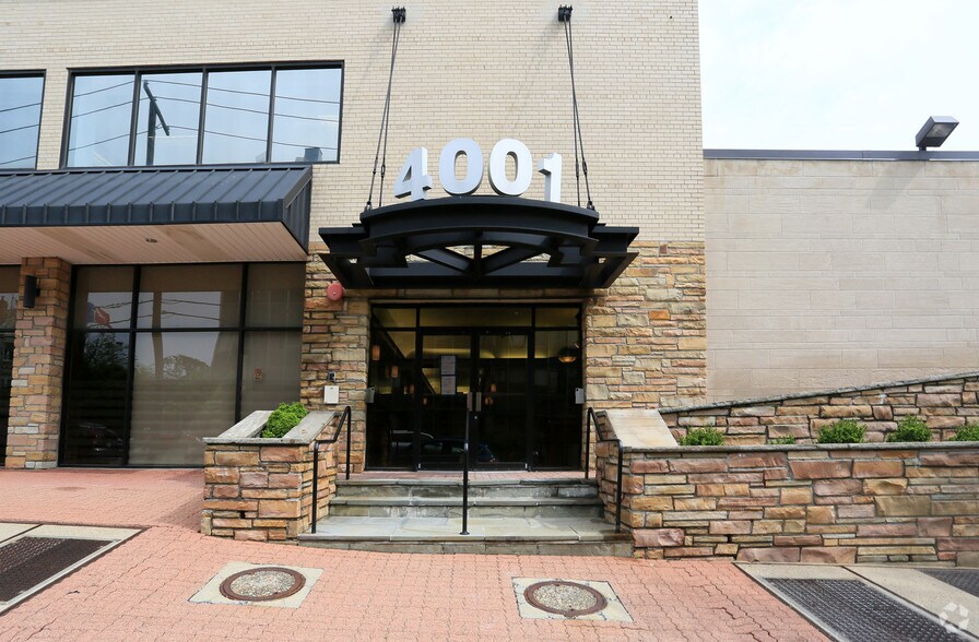 4001 Brandywine St NW, Washington, DC à louer - Photo du bâtiment - Image 2 de 6