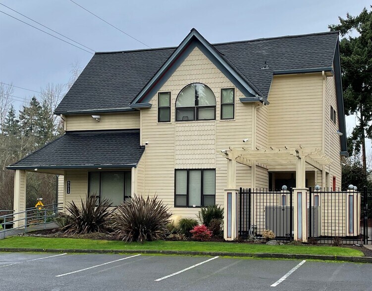 8515 NE Hazel Dell Ave, Vancouver, WA à vendre - Photo du bâtiment - Image 3 de 7