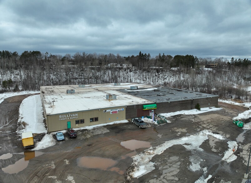 1206 25th St E, Hibbing, MN à vendre - Photo du bâtiment - Image 3 de 36