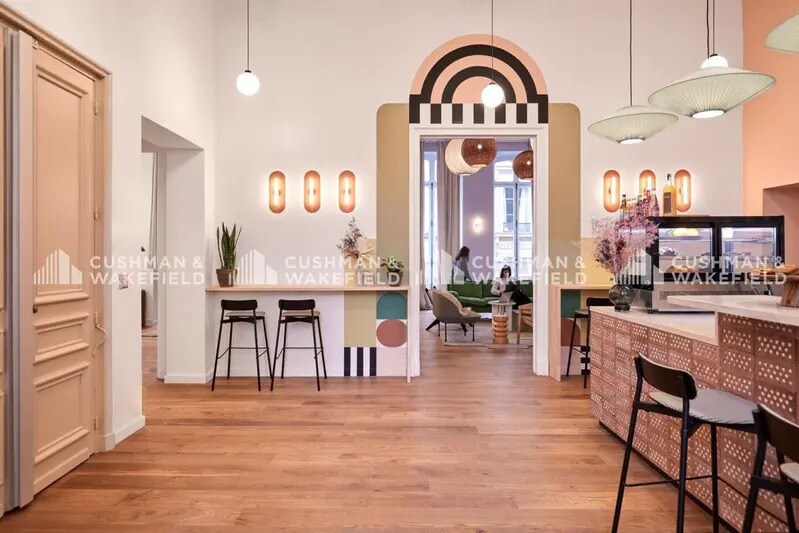 6 Rue De Penthièvre, Paris for lease Building Photo- Image 1 of 8