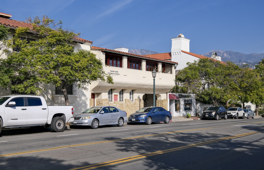 311 E Carrillo St, Santa Barbara, CA à louer - Photo du bâtiment - Image 1 de 4