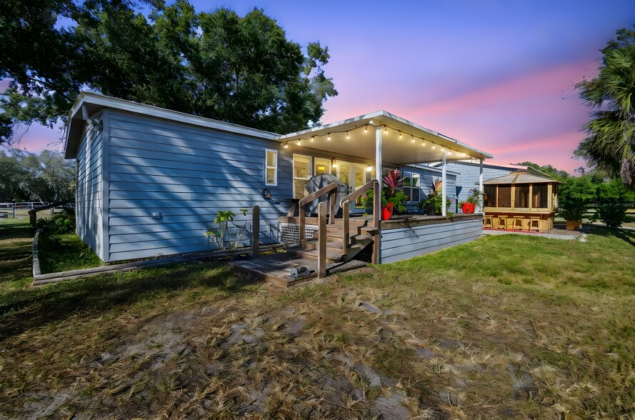 12714 Tyler Run Ave, Odessa, FL à vendre - Photo du bâtiment - Image 2 de 27