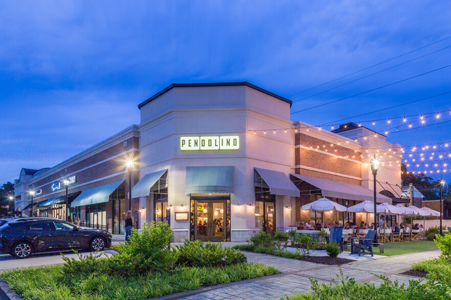 4600 Roswell Rd, Atlanta, GA for lease - Building Photo - Image 3 of 7