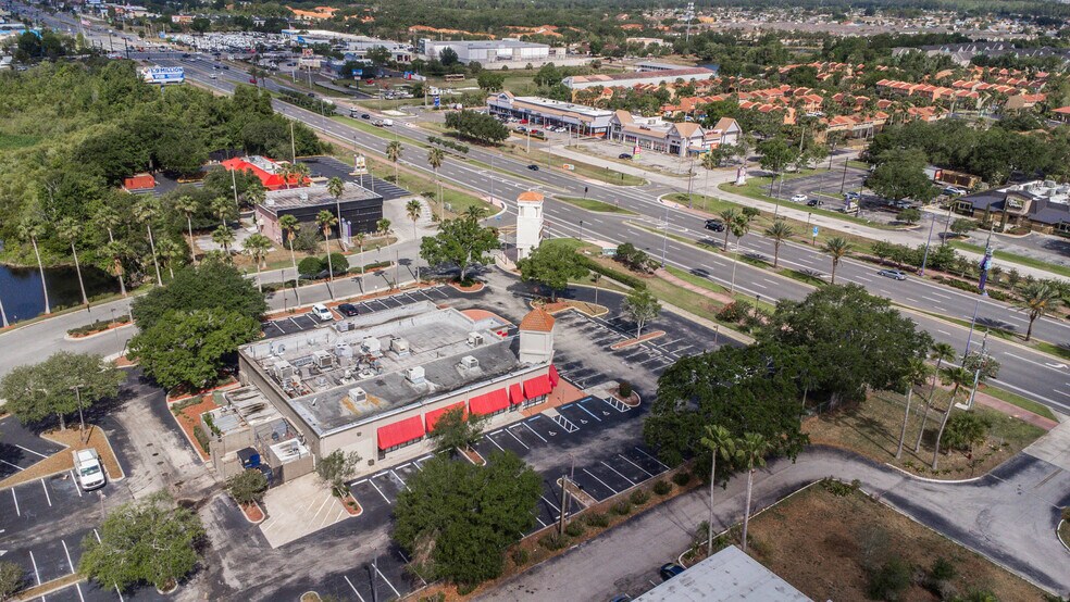 5034 W Irlo Bronson Memorial Hwy, Kissimmee, FL à louer - Photo du bâtiment - Image 3 de 3