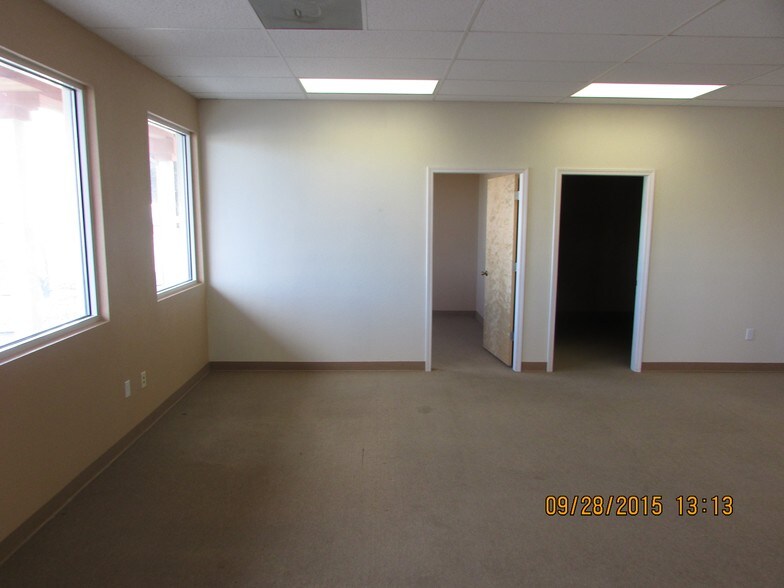45 W Cedar St, Fernley, NV à louer - Photo intérieure - Image 2 de 6