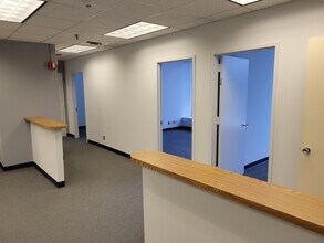 1 Blue Hill Plz, Pearl River, NY for lease Interior Photo- Image 2 of 3