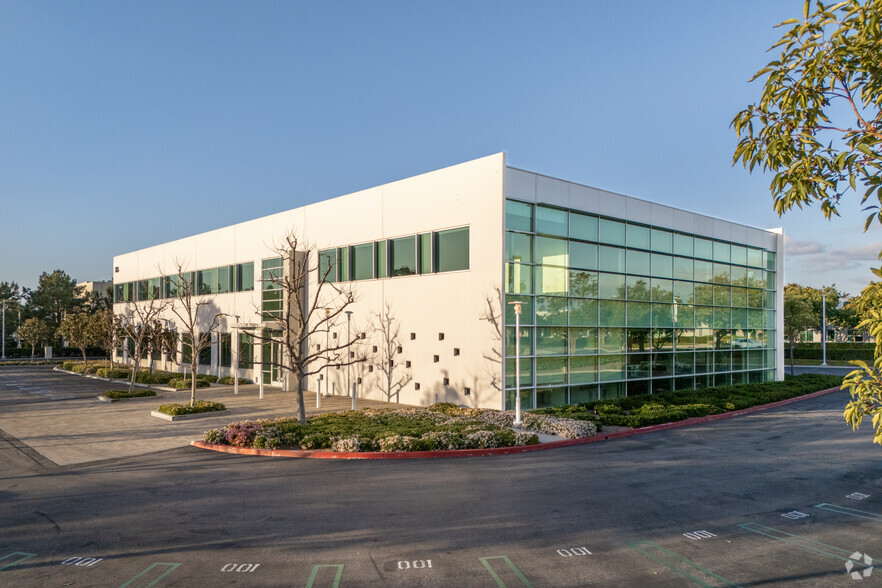 25 Edelman, Irvine, CA for lease - Building Photo - Image 1 of 9