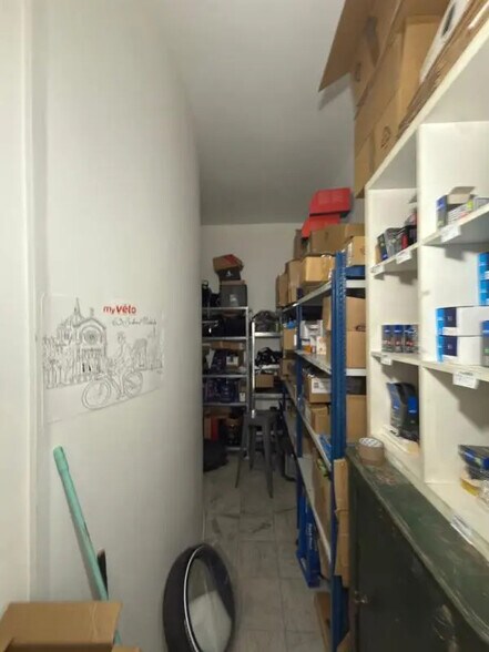 Commerce de détail dans Paris à louer - Photo intérieure - Image 3 de 4