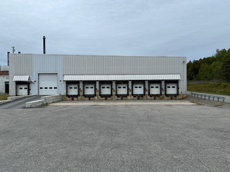 Main Street, East Millinocket, ME for lease - Building Photo - Image 1 of 3