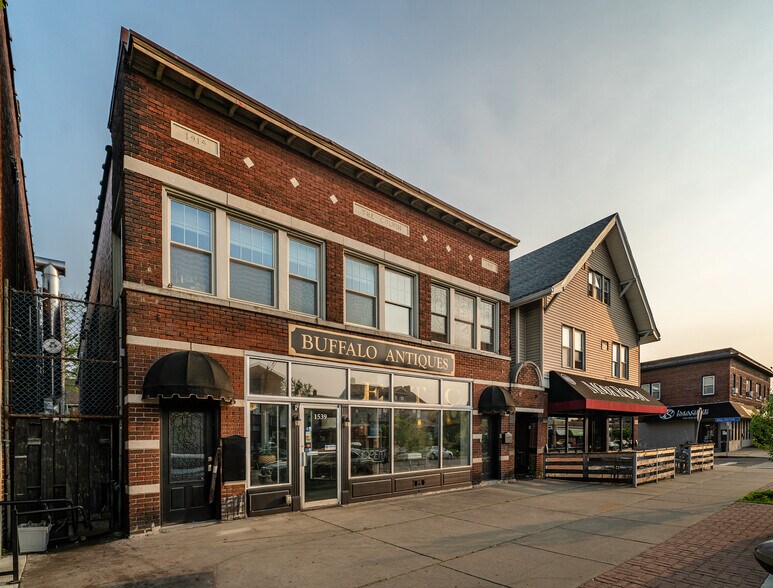 1537 Hertel Ave, Buffalo, NY à vendre - Photo du bâtiment - Image 2 de 64