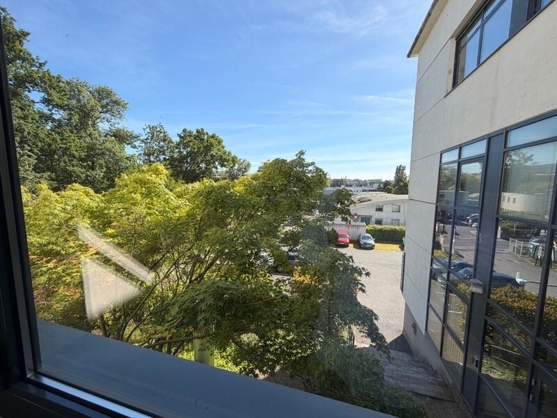 Office in Limonest for lease Building Photo- Image 1 of 11