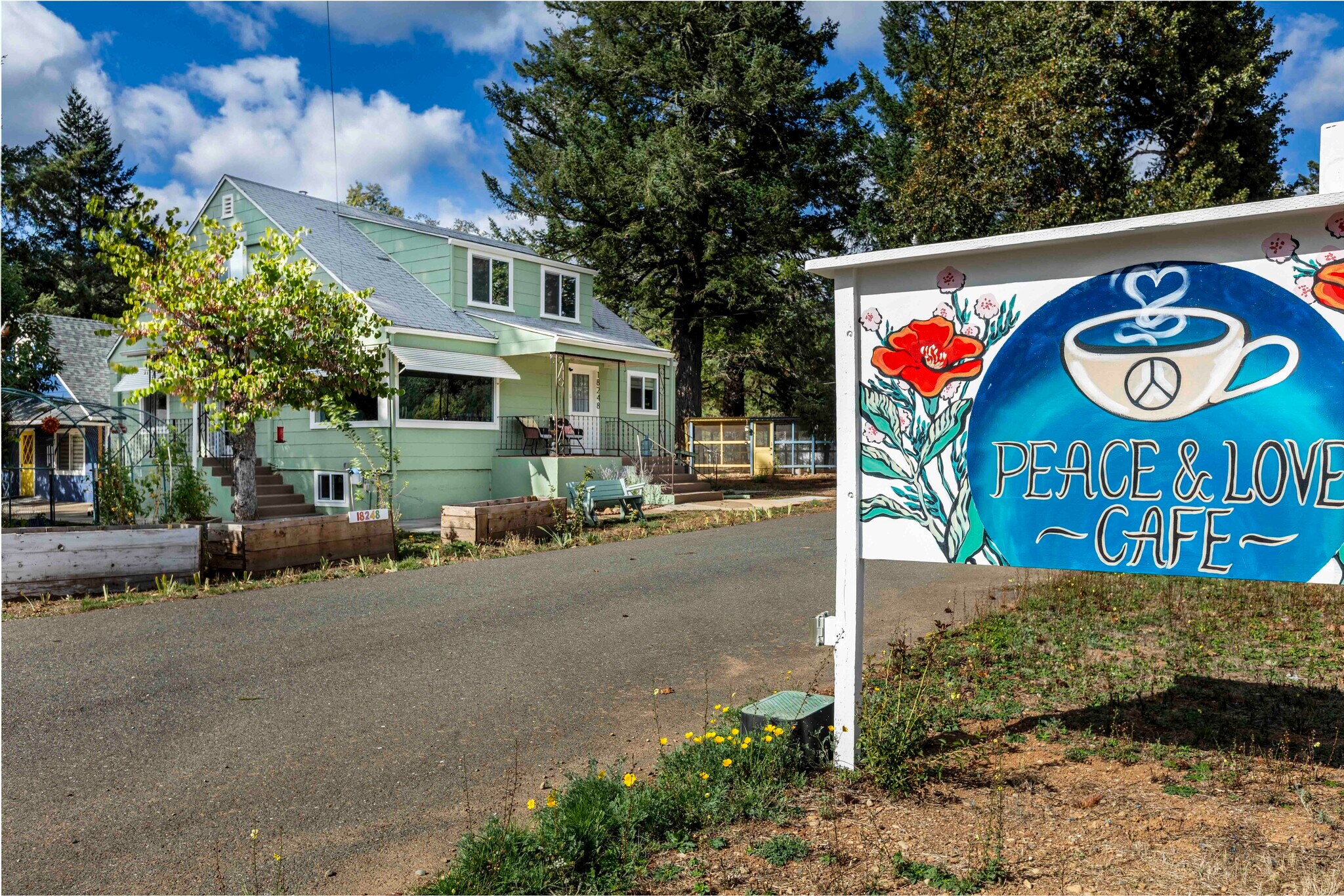 18248 Redwood Hwy, Selma, OR à vendre Photo du bâtiment- Image 1 de 45