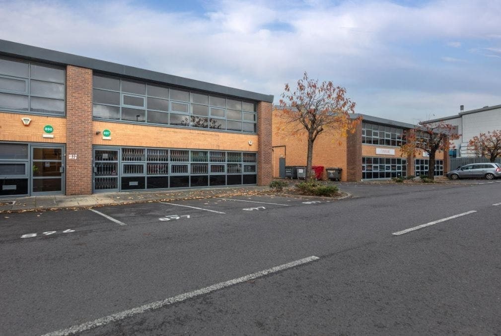 896-897 Plymouth Rd, Slough à louer Photo du bâtiment- Image 1 de 4
