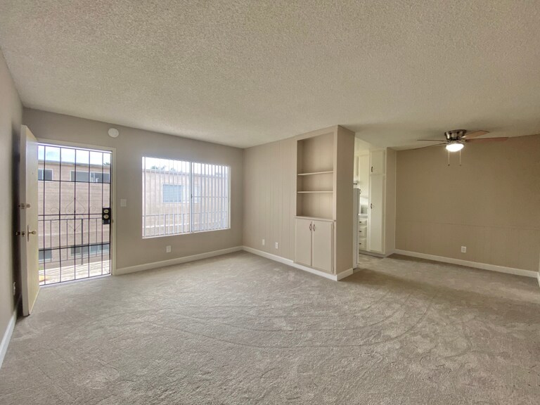 4537 Hamilton St, San Diego, CA à vendre - Photo du bâtiment - Image 3 de 9