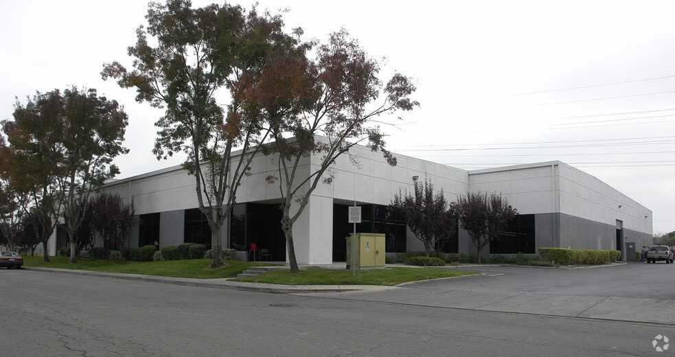 43645-43655 S Grimmer Blvd, Fremont, CA for lease - Primary Photo - Image 1 of 5