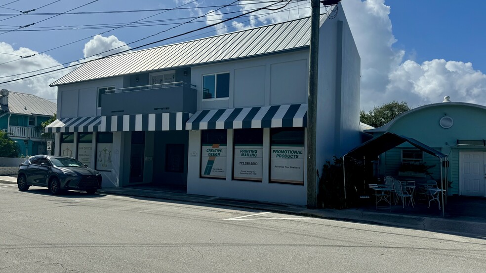 310-312 SE Denver Ave, Stuart, FL à louer - Photo du b timent - Image 3 de 4