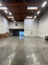 8525 Camino Santa Fe, San Diego, CA à louer Photo intérieure- Image 2 de 16