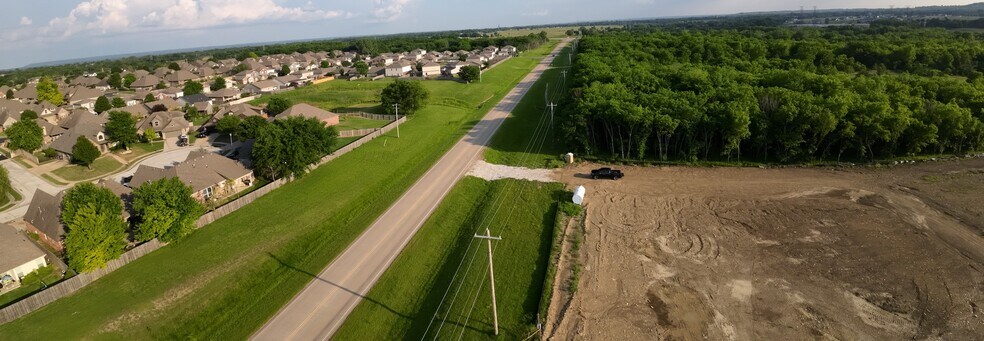 14700 S Kimberly Park Pl, Bixby, OK à vendre - Photo du bâtiment - Image 2 de 11