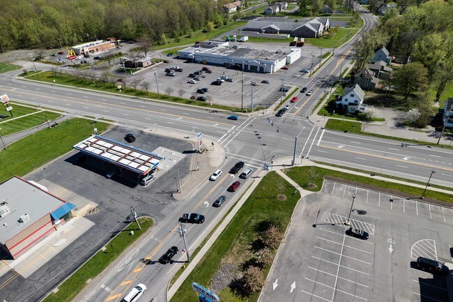 Plus de détails pour 4090 Pearsall St, Williamson, NY - Commerce de détail à louer