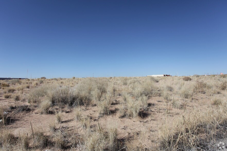 Jager Dr NE, Rio Rancho, NM à vendre - Photo du bâtiment - Image 2 de 4