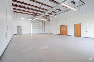 1740 Universal City Blvd, Universal City, TX à louer Photo intérieure- Image 1 de 7