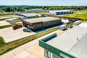 1110 NW Valley Ridge Dr, Grain Valley, MO - Aerial map view - Image1
