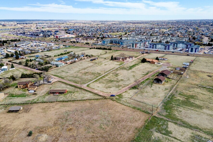 6065 Templeton Gap Rd, Colorado Springs, CO for sale - Primary Photo - Image 1 of 11