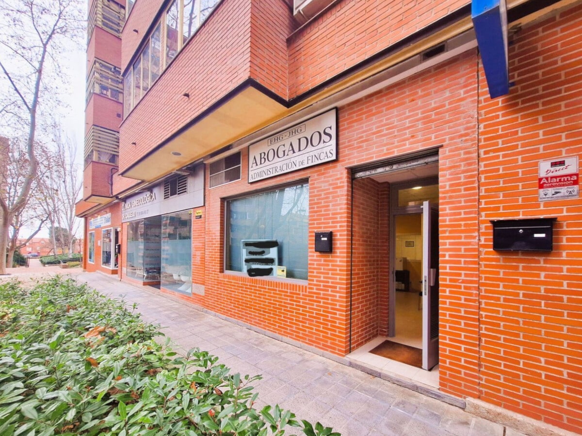 Tres Cantos, MAD 28760 - Unit - -  - Interior Photo - Image 1 of 10