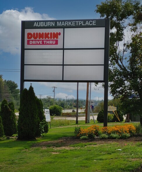 1779 Washington St, Auburn, ME à louer - Photo du bâtiment - Image 2 de 3