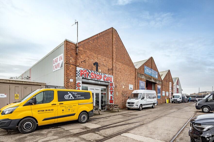 Dock Rd, Birkenhead à louer - Photo du bâtiment - Image 3 de 14