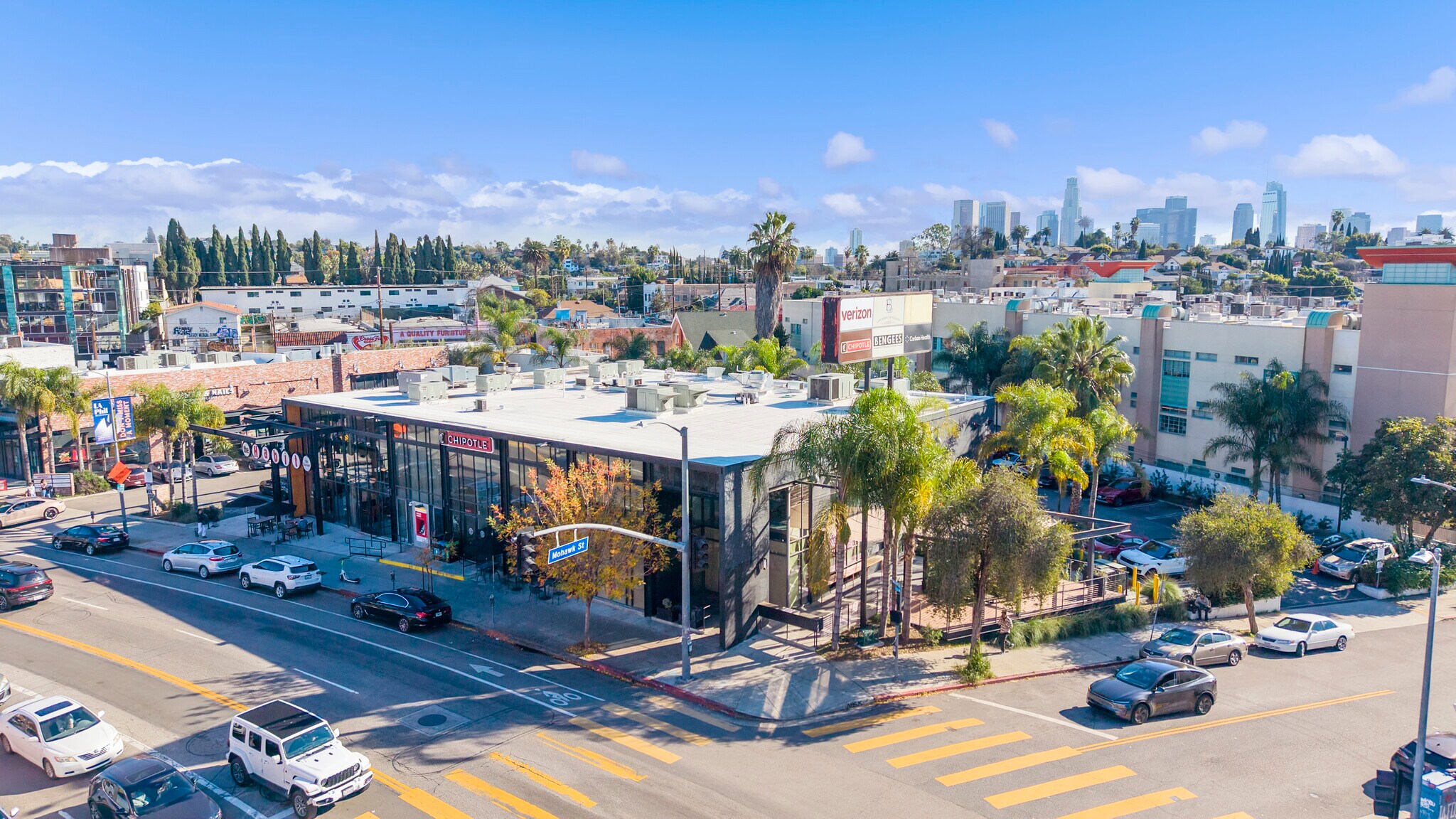 2110 W Sunset Blvd, Los Angeles, CA for lease Primary Photo- Image 1 of 11