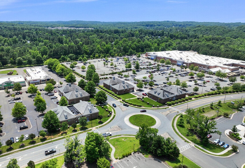 615-617 Hampton Pointe Blvd, Hillsborough, NC for lease - Aerial - Image 1 of 1