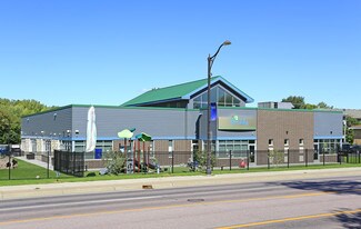 Plus de détails pour 110 Prairie St N, Shakopee, MN - Commerce de détail à vendre