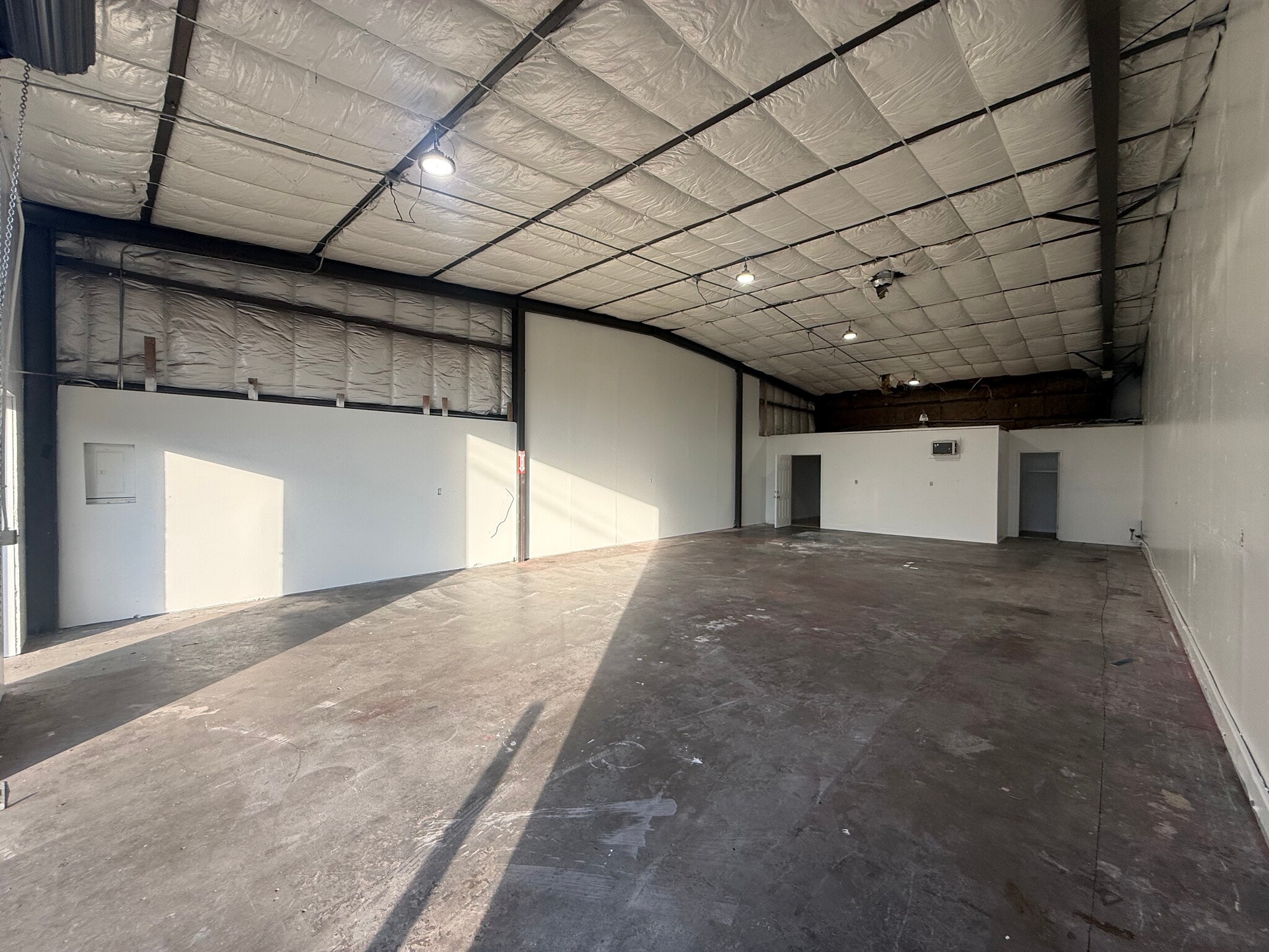 2915 Nicholas Way, Modesto, CA for lease Building Photo- Image 1 of 4