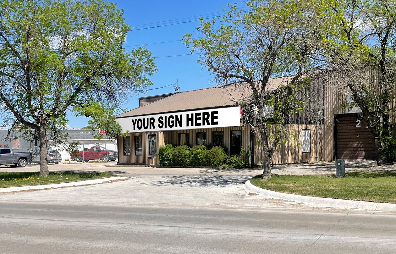 135 Midland St, Winnipeg, MB for sale Building Photo- Image 1 of 1
