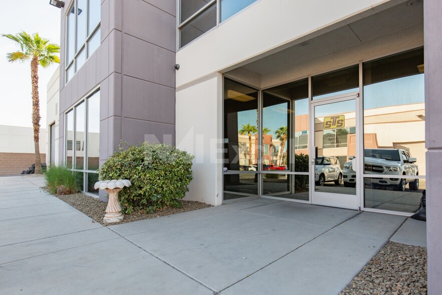 4337 W Sunset Rd, Las Vegas, NV for lease - Building Photo - Image 3 of 15